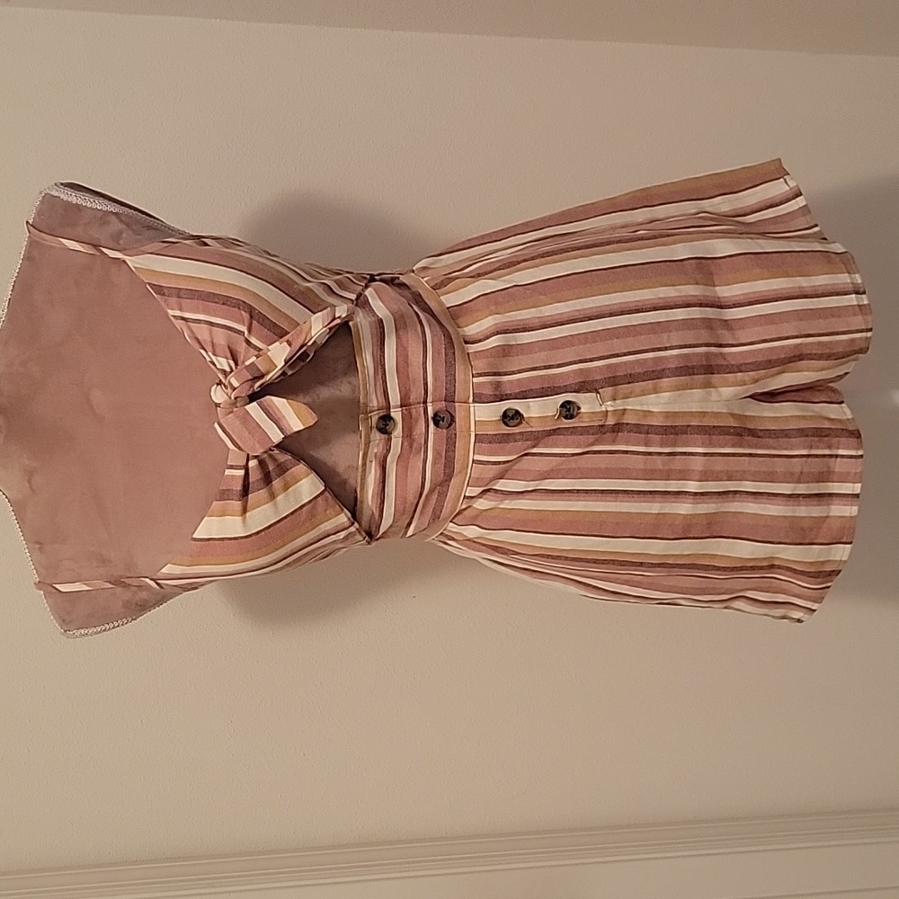 Derek Heart Rust Striped Romper, Tie Front, Button Fly.  High Waist. EUC.